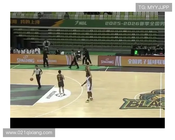 拉维特三分 上海玄鸟险胜山东 拉维特三分 上海玄鸟险胜山东